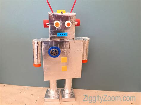 DIY Recycled Robot - Ziggity Zoom Family