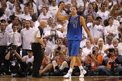 NBA Finals: Dirk Nowitzki rallies Mavericks over Heat, 95-93, in Game 2 ...