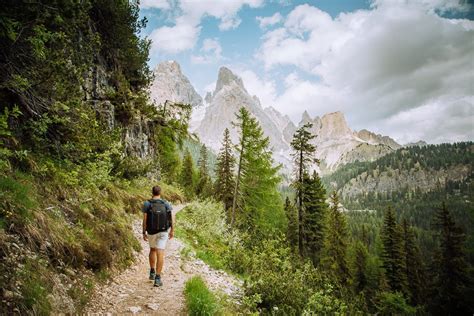 Best 9 Day Hikes In The Dolomites + Instructions & Maps