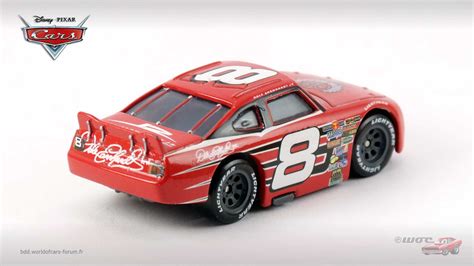 World of Cars : présentation du personnage dale earnhardt, jr