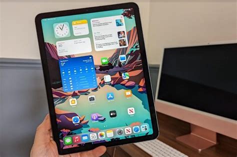 Apple iPad Air (5th Gen) review: the best iPad for most people ...