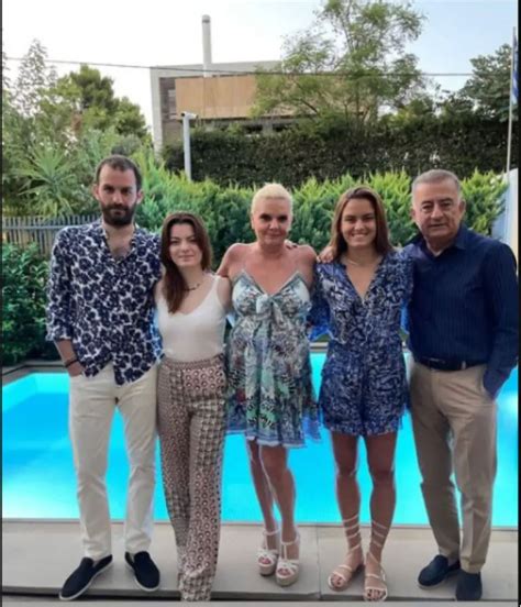 Maria Sakkari shares family photo with her social media fans ...