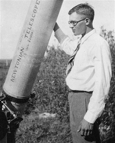 amateur observing - What's the origin of Clyde Tombaugh's 9-inch Newtonian telescope ...