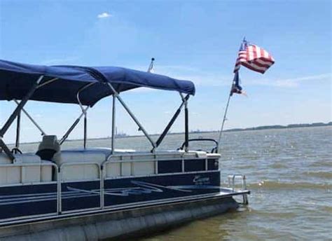 How to Mount a Flag on a Pontoon Boat [ THE BEST METHOD & PLACE ]