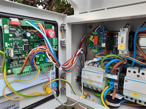 Installation d'une borne de recharge 7 kw pour Véhicule électrique - Saint-Cyr-sur-Mer (83 ...