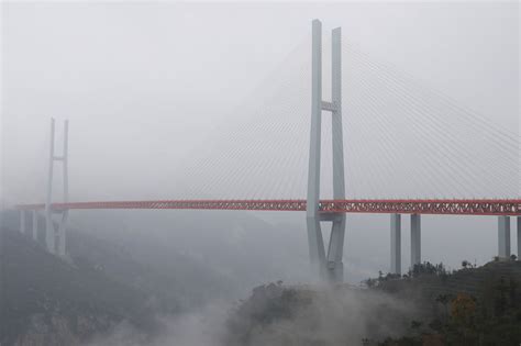 World’s highest bridge opens in China - Curbed