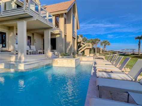 5 Oceanfront Hilton Head Vacation Rentals with Pools | Vacasa