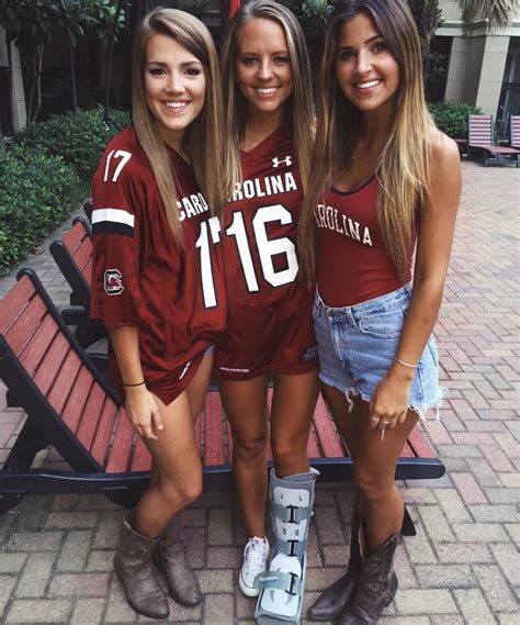 Pin on College Game Day! | College gameday outfits, Gameday outfit, College tailgate outfit