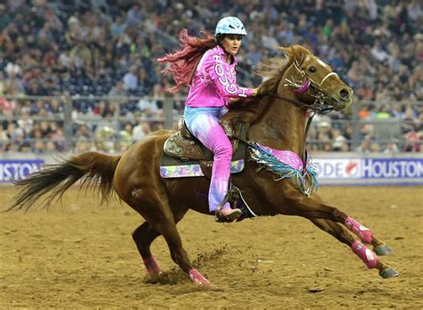 Stuntwoman turned barrel racer Ann Scott welcomed at first RodeoHouston