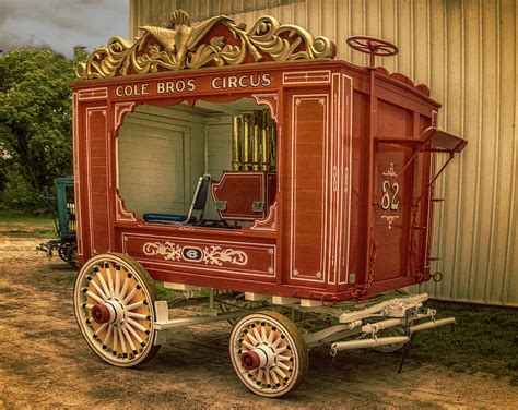 Calliope Circus Wagon Photograph by Jim Bembinster - Fine Art America