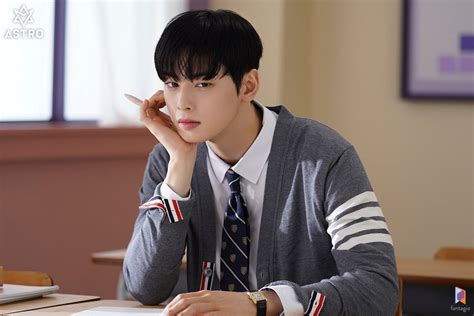 Photos Of ASTRO's Cha EunWoo as Lee SuHo From Drama "True Beauty ...