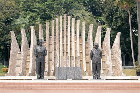 Monumen Pahlawan Proklamator Soekarno-Hatta - POROS - Pameran Seni Rupa ...