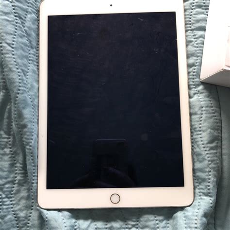 iPad Air 2 32GB rose gold WiFi +cellular in SL1 Bucks for £175.00 for sale | Shpock