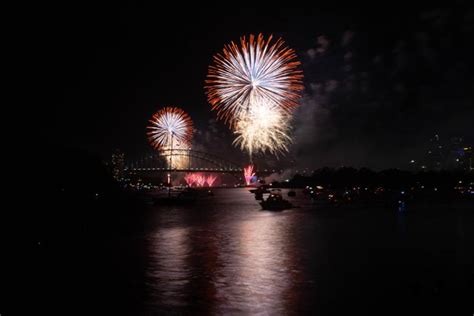 Fireworks Over the Sydney Harbour Bridge - Free Stock Photo by Tom Hill on Stockvault.net