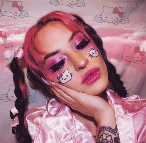 Hello Kitty Cutie 💕 Pink Makeup Look in 2020 | Pink makeup, Makeup looks, Aesthetic makeup