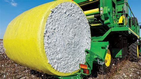 Cotton | Harvesting | John Deere US