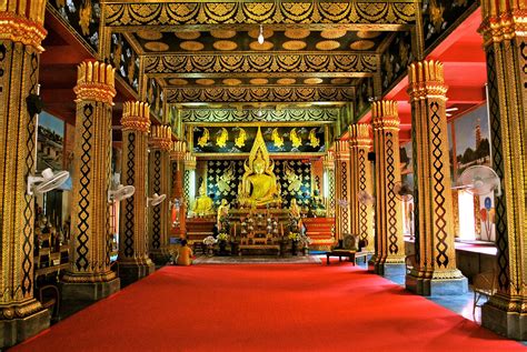 White Temple Chiang Rai - Temples of Thailand!