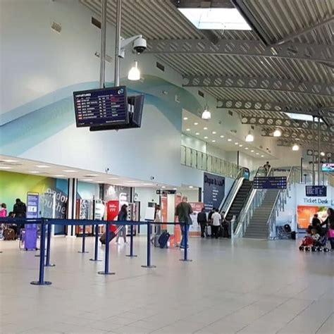 Southend Airport Parking - From £5,72 p/d - ParkCare