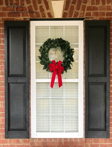 Easy Way To Hang Outside Window Wreaths - Intelligent Domestications