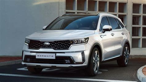 Kia Sorento 2021 launched with hybrid engine, all-new design for a ...