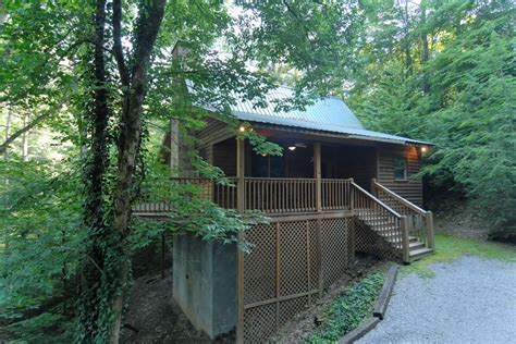 Secluded Pigeon Forge Tennessee Cabin in the Great Smoky Mountains ...