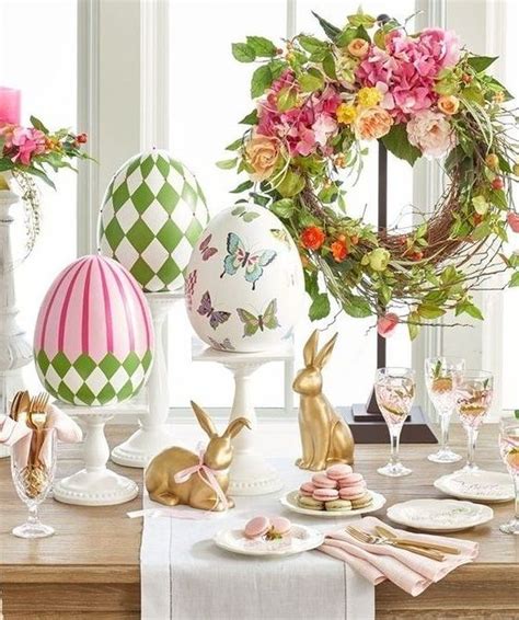 50 Amazing Bright And Colorful Easter Table Decoration Ideas - HOMYHOMEE | Idee pasquali ...