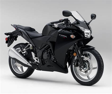 Terbaru, New Kawasaki Ninja 250 Fi, Cbr 250 makin terlihat berbeda ...