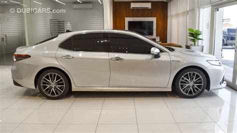 Used Toyota Camry SE+ 2021 for sale in Dubai - 689571