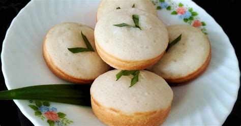 kue kelemben apem jawa Indonesian Desserts, Asian Desserts, Indonesian ...