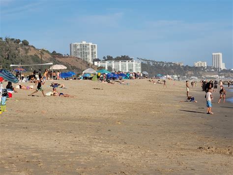 Will Rogers State Beach (Will Rogers Beach) in Pacific Palisades, CA ...