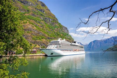 442 Cruise Ship Port Flam Norway Stock Photos - Free & Royalty-Free Stock Photos from Dreamstime