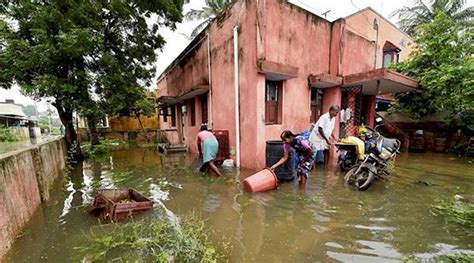 Chennai rains: Eight dead as downpour continues across Tamil Nadu, MeT ...