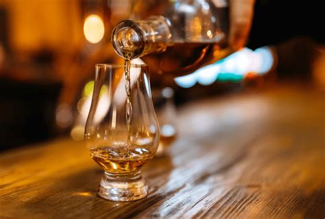 How to Find the Best Sipping Bourbon - Whiskey Watch