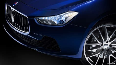 2014 Maserati Ghibli - Headlight | Caricos