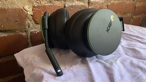 Xbox Wireless Headset review | Laptop Mag