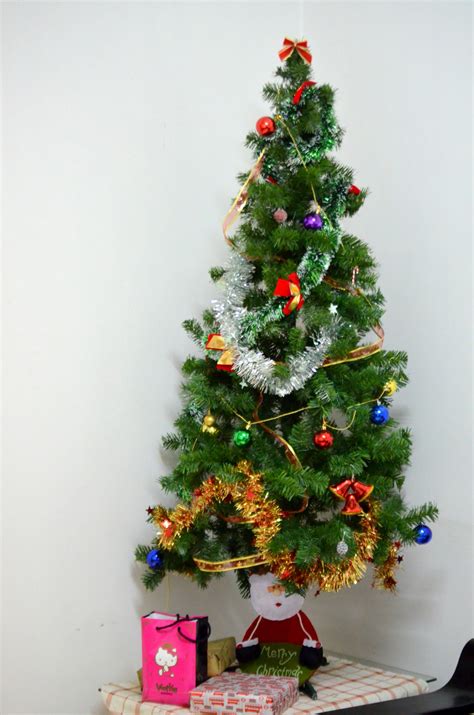 Christmas Tree Free Stock Photo - Public Domain Pictures