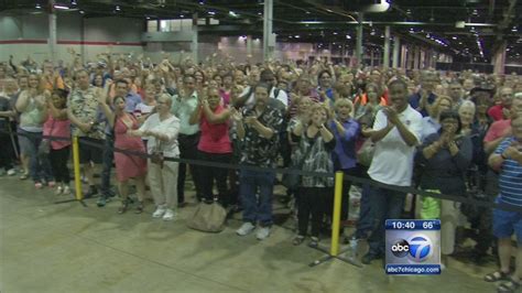 'Wheel of Fortune' auditions held in Rosemont - ABC7 Chicago