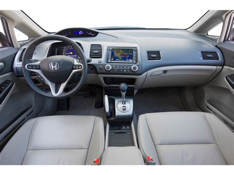 2011 Honda Civic: 32 Interior Photos | U.S. News