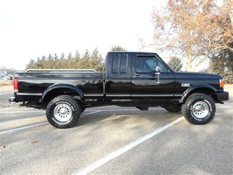 1988 FORD F-150 XLT LARIAT