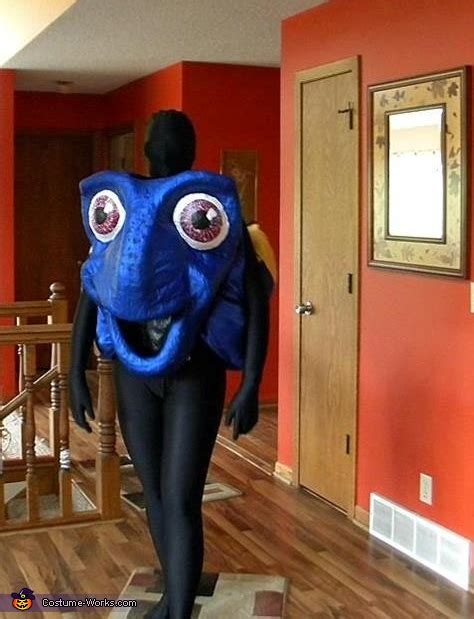 Finding Nemo - DIY Dory Costume - Photo 4/10