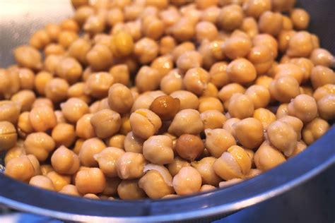 Bengal gram - Chickpeas Uses - Health benefits - Nutritional values -Medicinal Properties ...