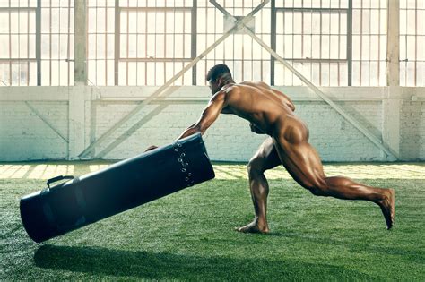 Giants RB Saquon Barkley And His MASSIVE Quads Featured In ESPN 'The ...