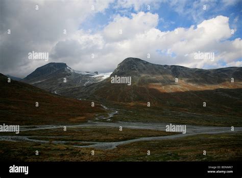 Galdhøpiggen Styggebreen Glacier viewed from Visdalen in the Jotunheimen National Park, Oppland ...