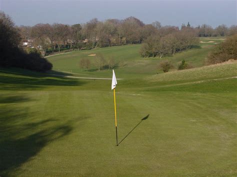 Guildford Golf Course © Alan Hunt cc-by-sa/2.0 :: Geograph Britain and Ireland