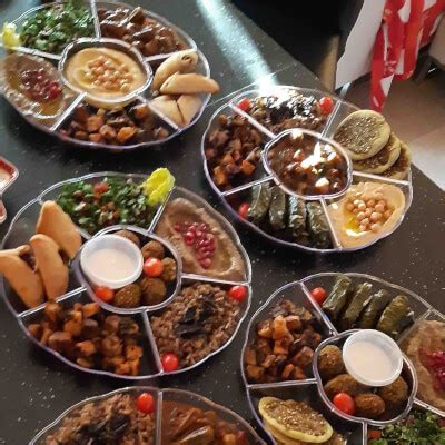 SimplyFlo - Mezze Platter - Lebanese (6 Dishes) — NeighbourFood