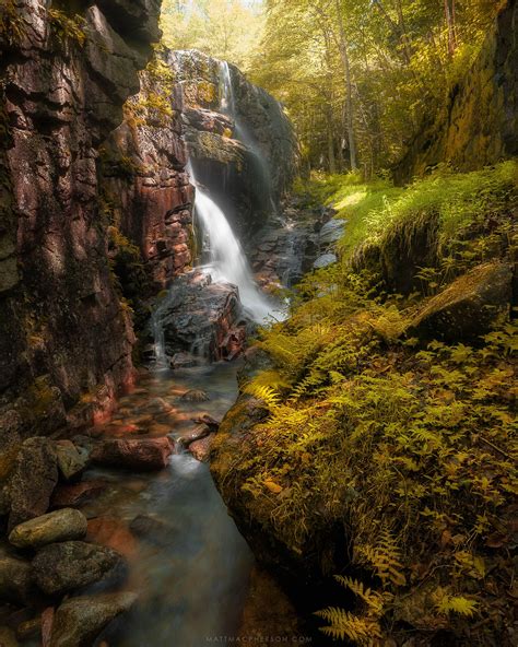 Waterfall in the flume gorge, New Hampshire [OC][3000x2400] : r/EarthPorn