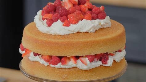 Berries and Cream Sponge Cake Recipe - Made By Anna Olson | Book Recipes