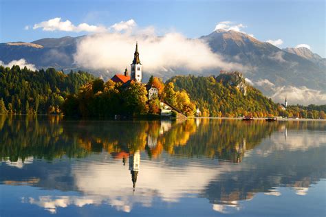 A photo gallery with landscape photos of Lake Bled in Slovenia