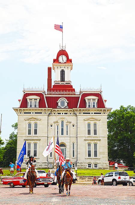 8 Wonders of Kansas Architecture | Chase County Courthouse, Cottonwood Falls Kansas Sampler ...