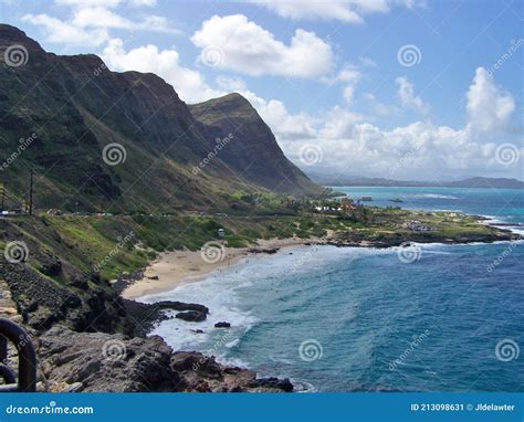 Beautiful Cove on the Island of Oahu in Hawaii Stock Image - Image of beach, cove: 213098631